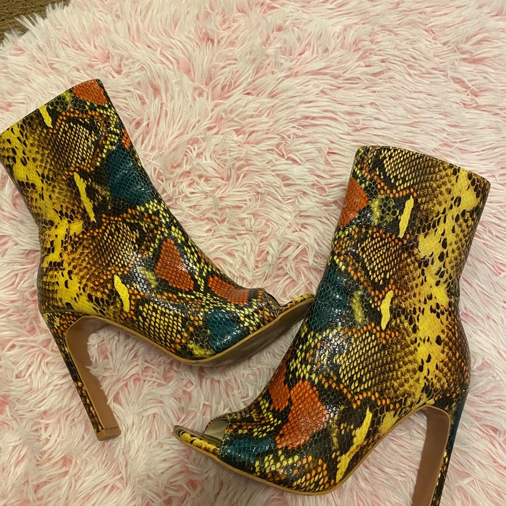 Miss Lola Multicolor Snakeskin Heeled Boots